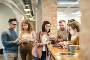 Актуальність англійської мови на світовому рівні та зручність її вивчення у нашій онлайн-школі